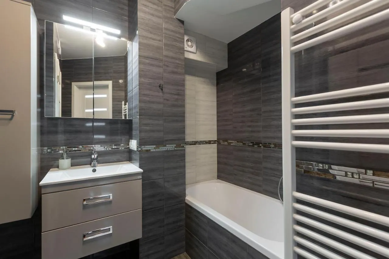 Luxurious Karoly Apartment In The Heart Of Budapešť